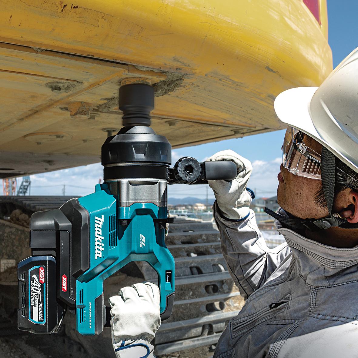 MAKITA TW009GZ 40Vmax Cordless Impact Wrench 25.4MM (1"), Short Anvil